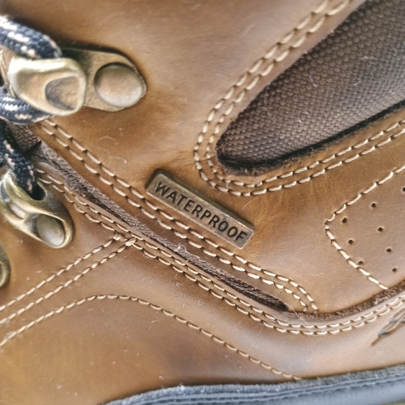 Eddie Bauer "Brandon" Brown And Black Hiking Boots Mens Size 8.5 - Picture 8 of 11